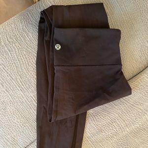 Black Lululemon leggings